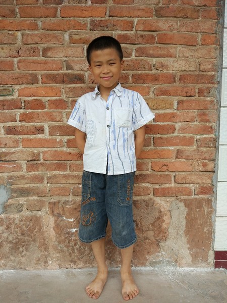 张文雅(家庭好转,中止资助)