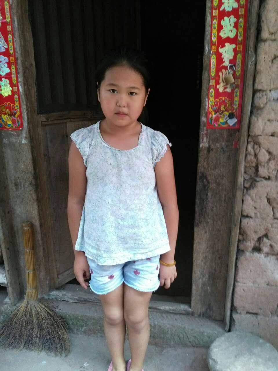 张雨菲(家庭好转,中止资助)