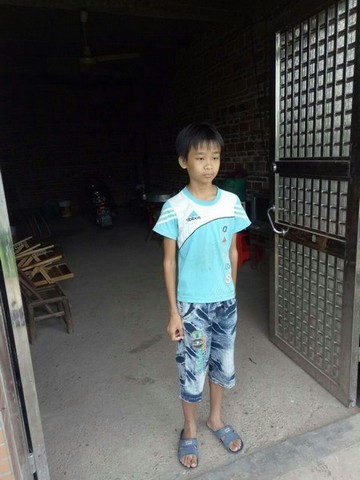 王剑(已毕业上高中,中止资助)