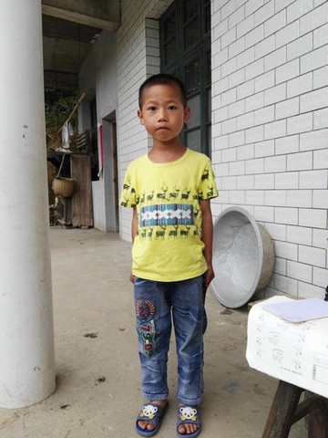 汤达烨(因转学停止资助)