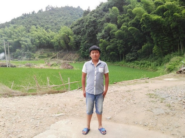 凌海琴(2019年7月毕业,2019年下半年中止资助)