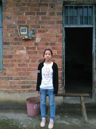 匡慧婷(初中毕业终止资助)