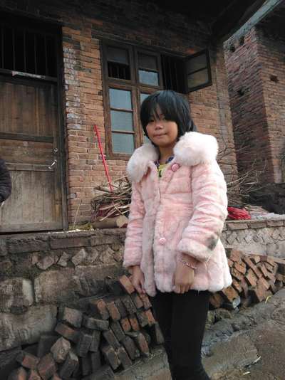 唐思勤(2020年就读洪桥镇二中,2020下半学期终止资助)