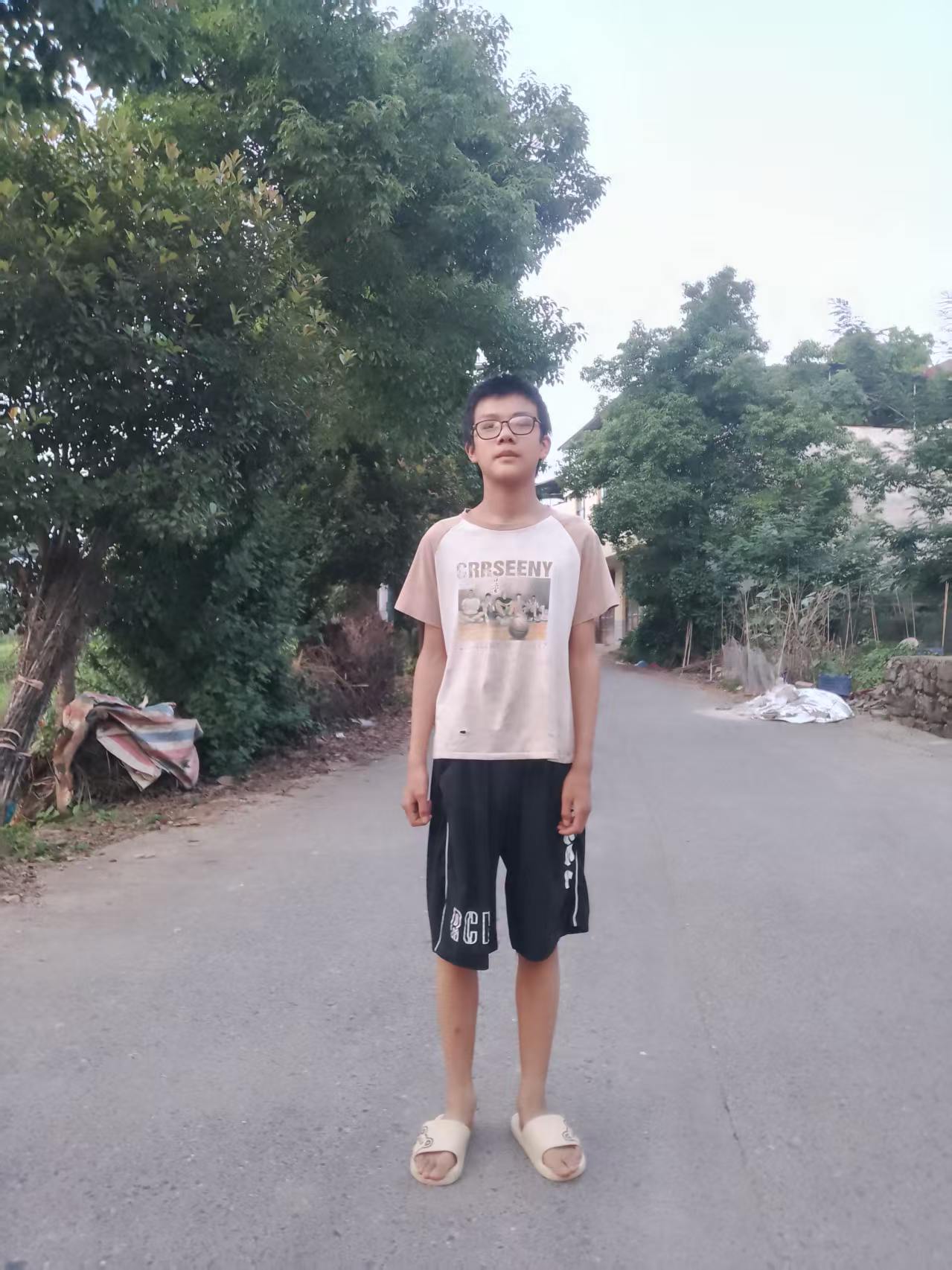 �޴��